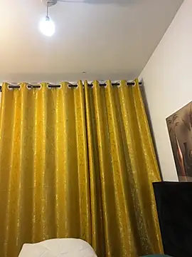 Honeylust26 webcam