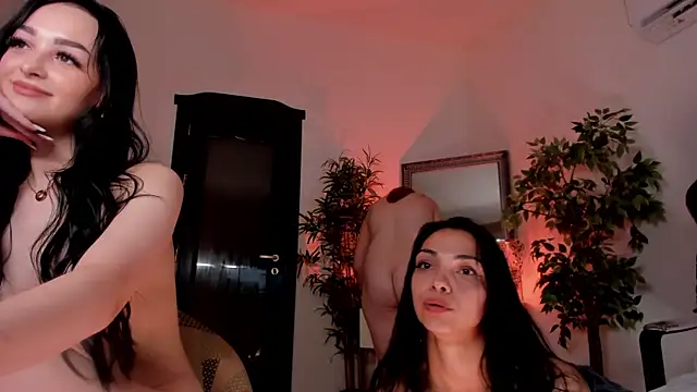 babygang_sidequests webcam