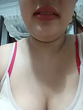 mimi_farwla webcam