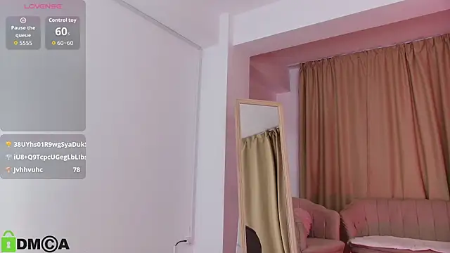 JuliahBlanc webcam