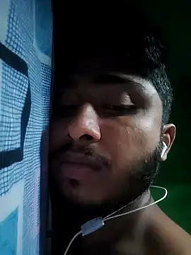 bong_boy_06 live cam on StripChat