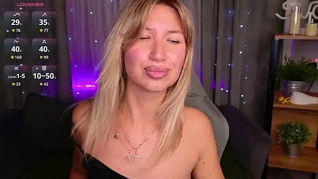 MilaBott webcam