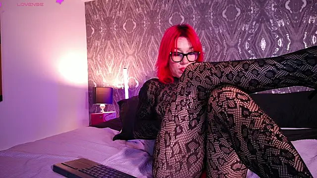 AbellaFox_ webcam