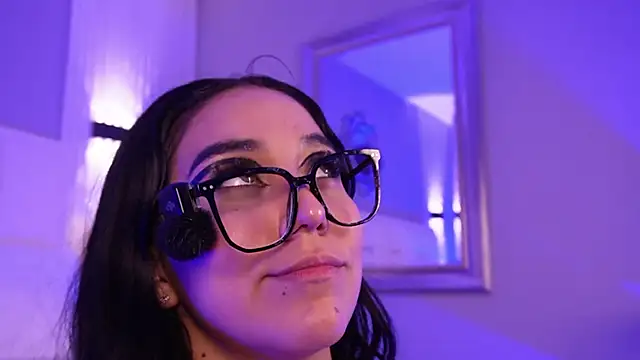 KatlynRous webcam