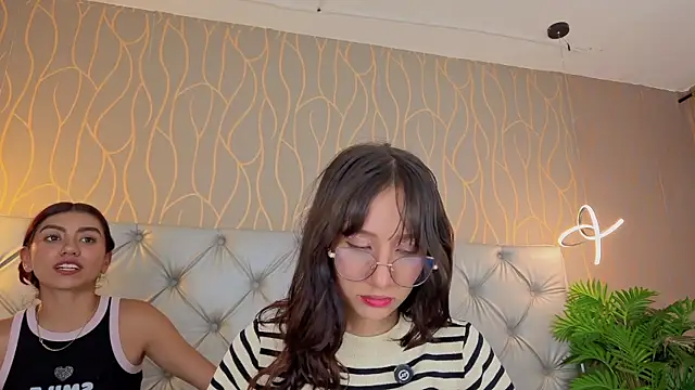 NatalyMary webcam