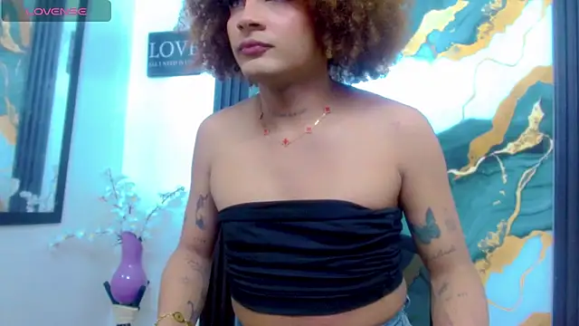 Sharlotte_Jones webcam