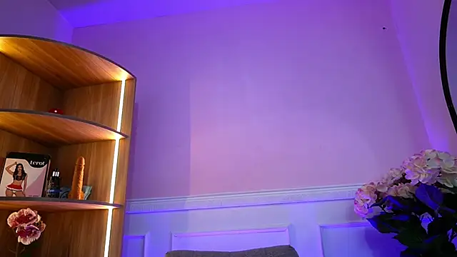 BrianaLane webcam