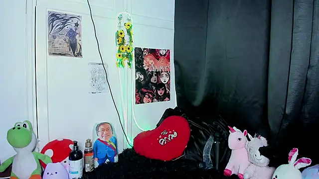 Lucy_Jade webcam