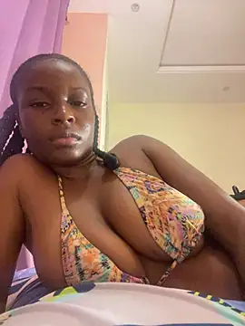 SassyPaulette webcam