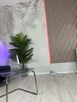 ZaraFuckDoll webcam