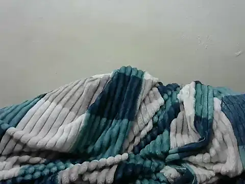 Sweetpettite2 webcam