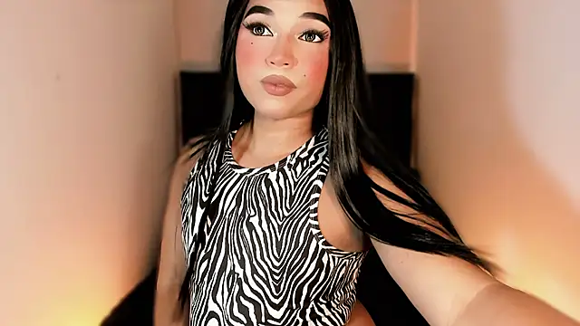 misstreslatin webcam