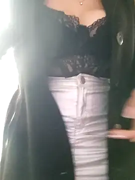 alana_69 live cam preview