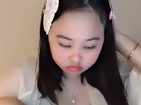 Nhungnhung88 webcam