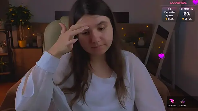 Viola__Shy webcam