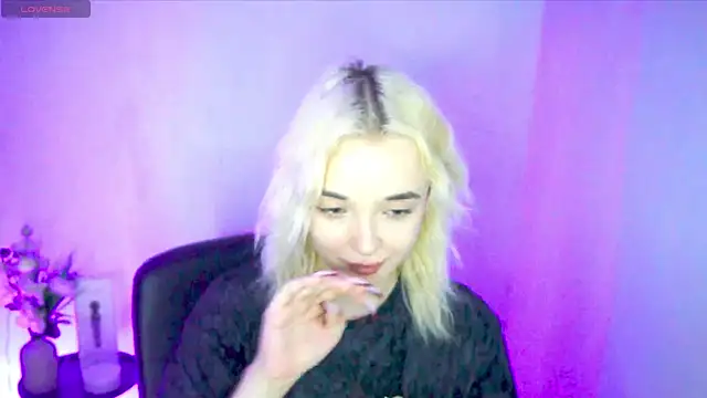 Ashley_S webcam