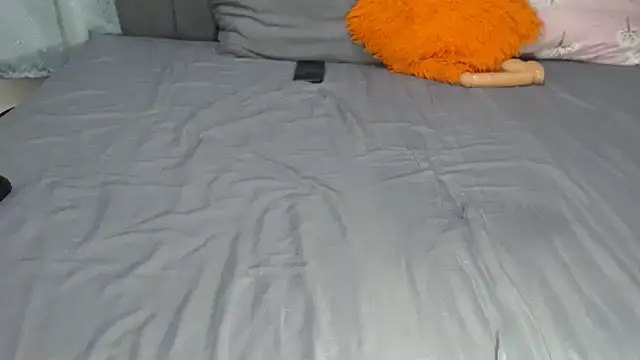 bootysoyummyx (F teen) - Get an iphone to stream with