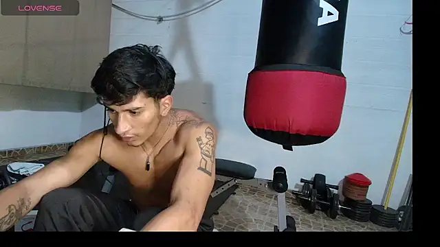 Zayn_Moretti webcam