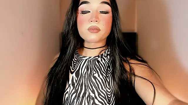 misstreslatin webcam