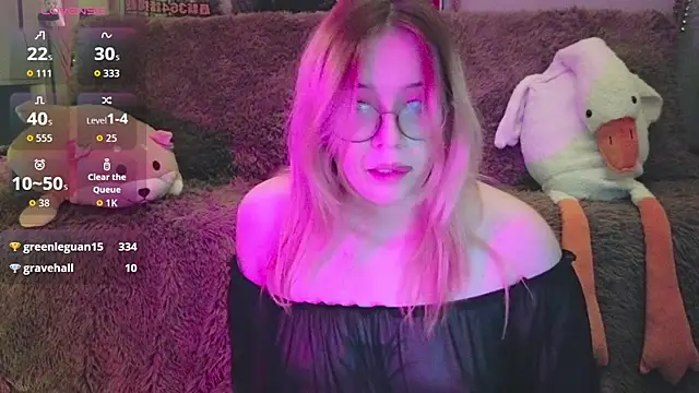 LeahBay webcam