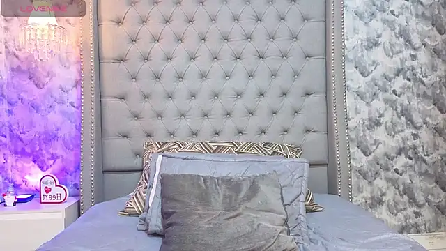 Sofia_Blosom webcam