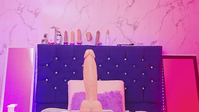 Dakotaa_Johnson webcam
