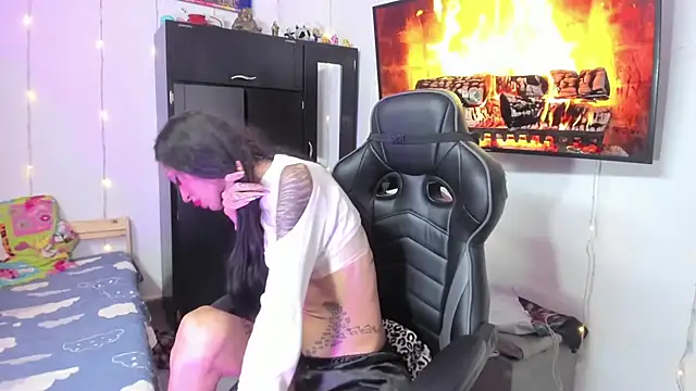 kissingdevil webcam