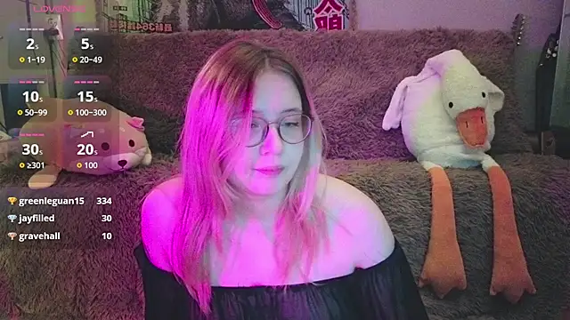 LeahBay webcam