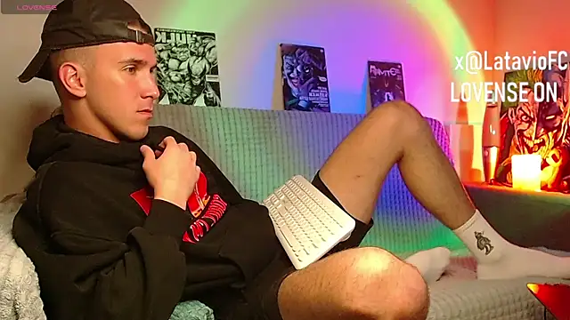 Midnighter_ webcam