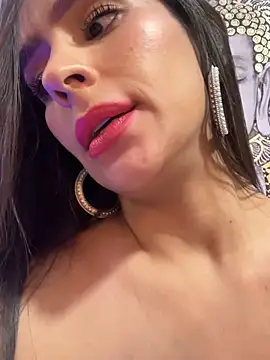 Mau_White live cam