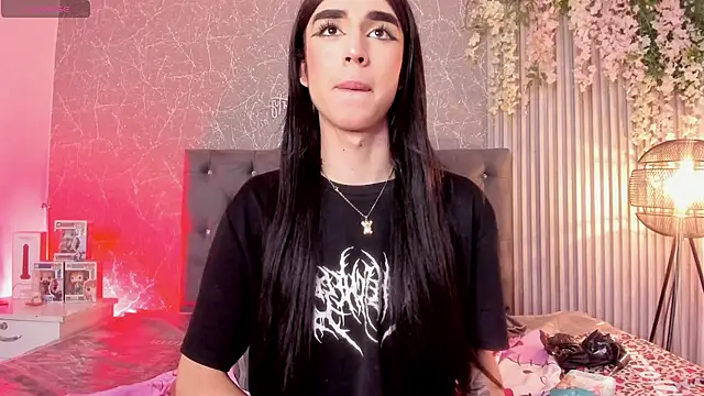 Model: lana_gill1