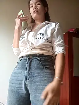 nangmo live cam on StripChat