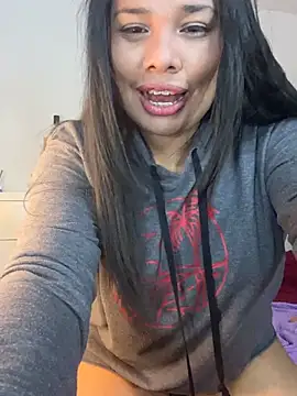 Rashell1_Queen live cam on StripChat