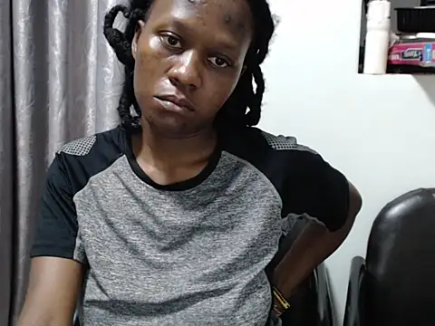 CandyLovesU2 webcam