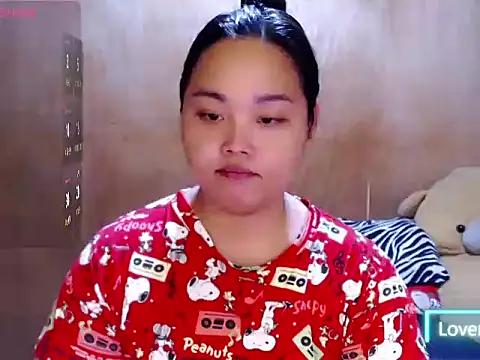 _Lylia webcam