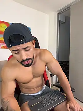 Ezzio_Scolaro webcam