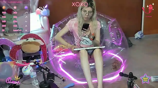 Skinygirl webcam