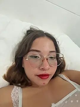 AliciaWhite_nt webcam