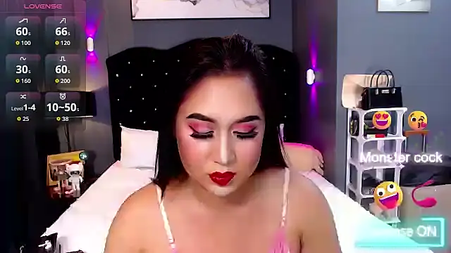 HOTTESTCANDYTS webcam