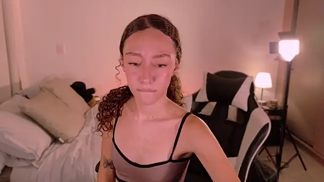 ChloeMoreti webcam