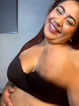 silvia_lane - Silvia_lane's free webcam - UK Sex Cams