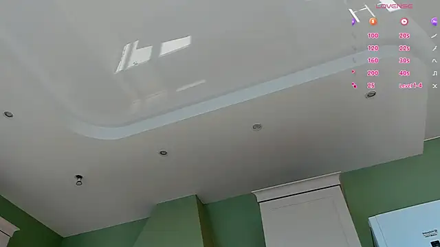 UWU_flower live cam on StripChat