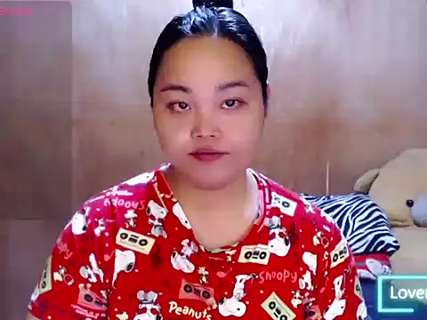 _Lylia webcam