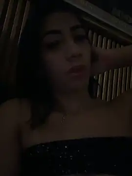 Naho_19 live cam on StripChat