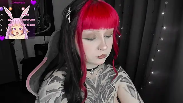t0riayun0 live cam on StripChat