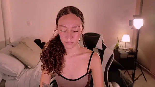 ChloeMoreti webcam