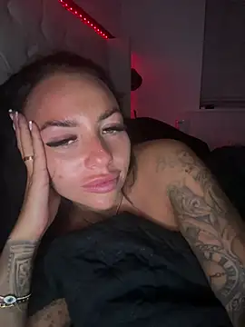 BELLABLACKXUK webcam