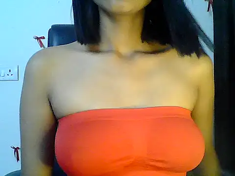 Hot_Deepansi02 webcam