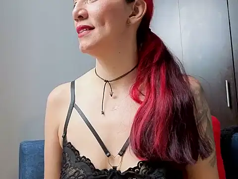 red_milf_ webcam