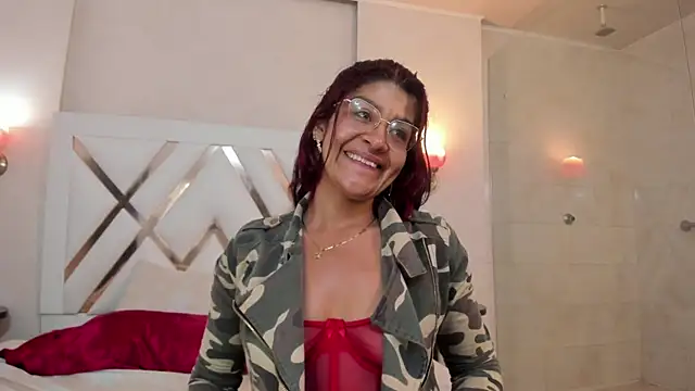 Sky_Collins_ webcam